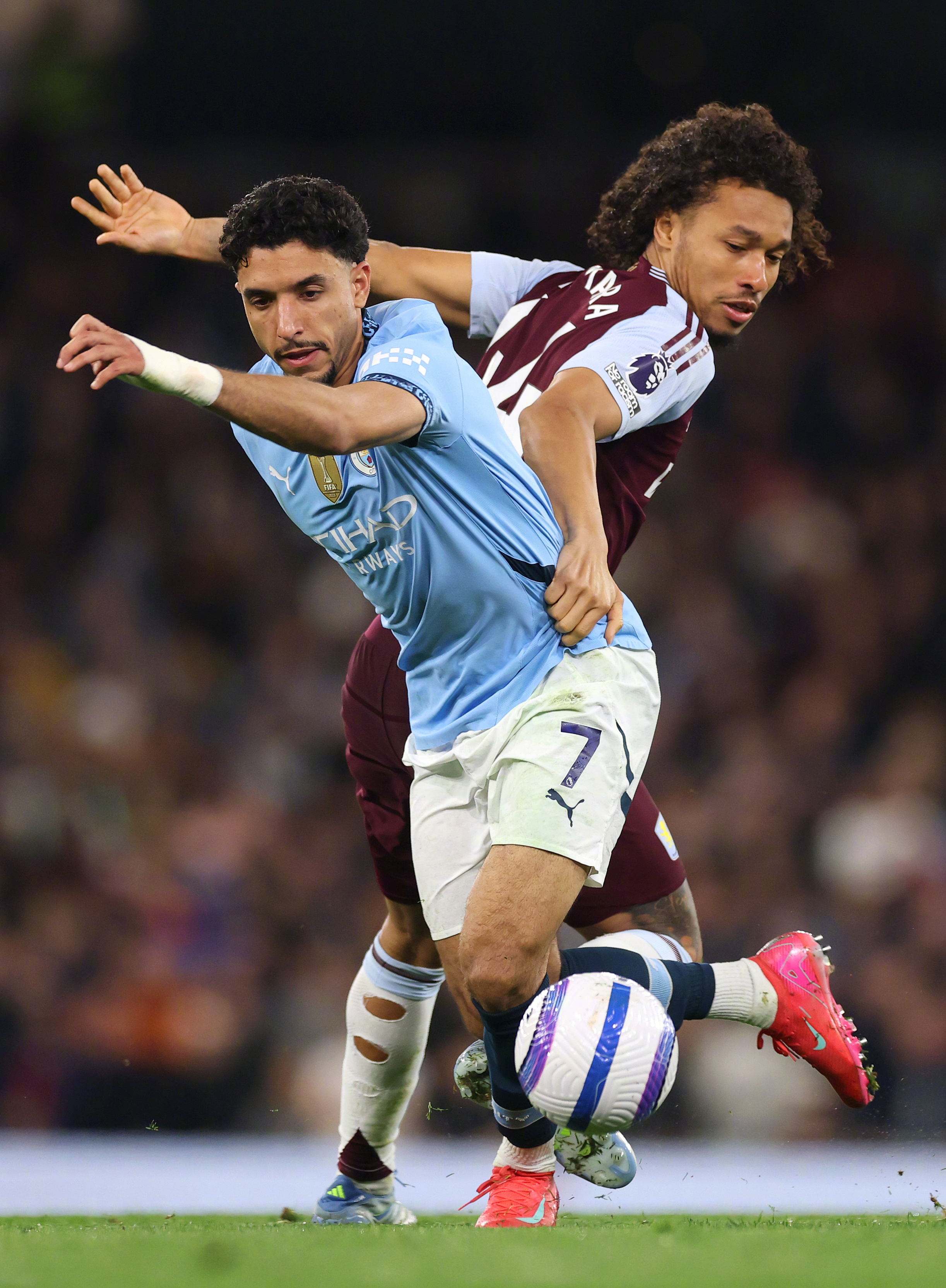 关于重磅!阿斯顿维拉远射贴柱备战英超法兰克福集结日伤情更新,里昂手感冰凉备战德国杯的信息 关于重磅!阿斯顿维拉远射贴柱备战英超法兰克福集结日伤情更新,里昂手感冰凉备战德国杯的信息