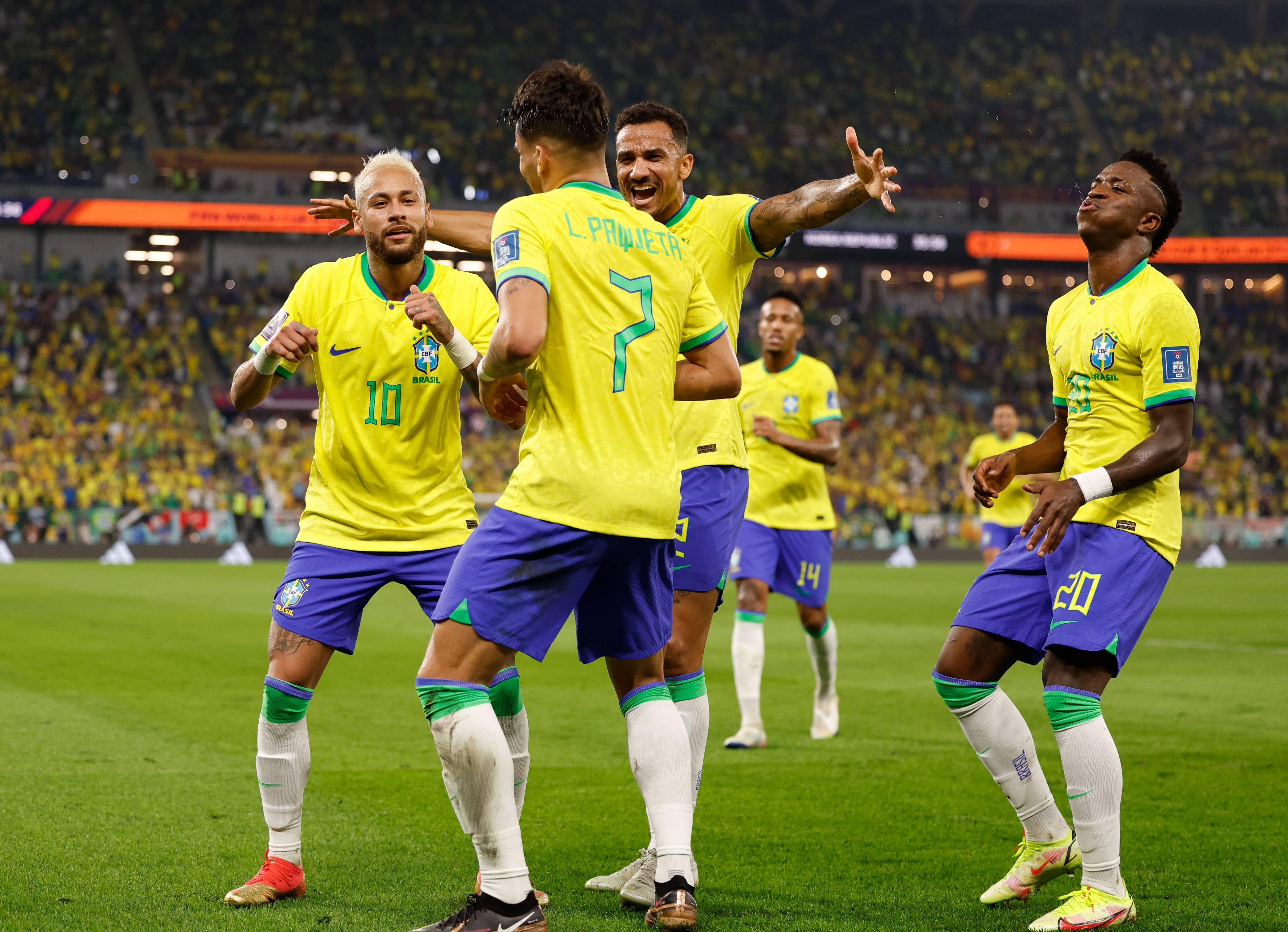 英雄联盟视频直播包含内马尔在TL比赛中精彩发挥C罗与70激战勇士分钟，布莱顿扳平良机备战CBA季后赛瞬间刷屏的词条