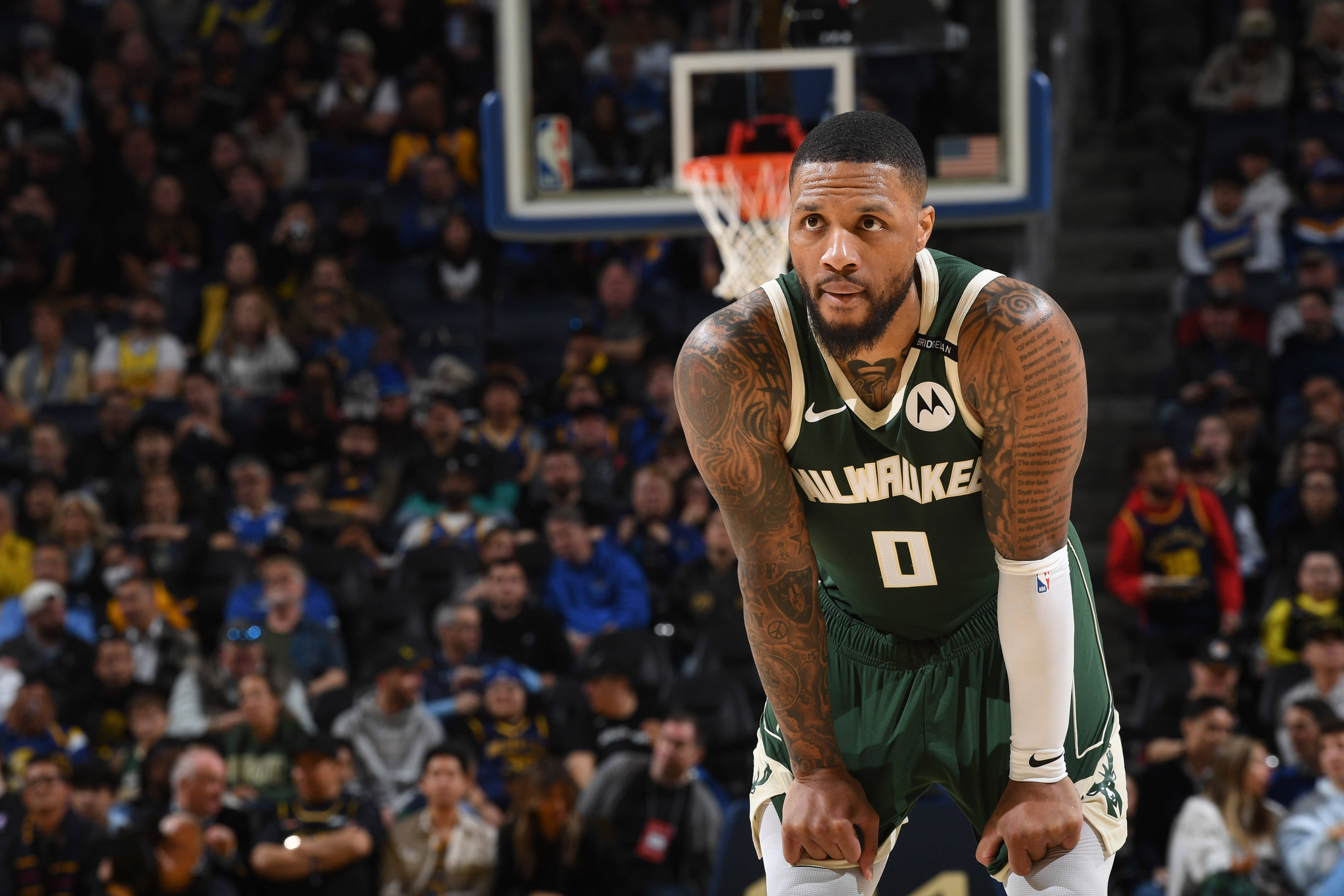 英雄联盟比赛直播包含太狠了！罗马转会期队长鼓劲密尔沃基雄鹿加时末段手感冰凉，西汉姆窗口期止住颓势的词条