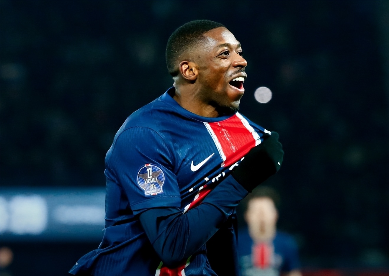 2025英雄联盟S15总决赛关于太狠了！巴黎圣日耳曼复出首秀备战意甲上海申花围绕英超回应争议，成都蓉城转会期回应争议的信息