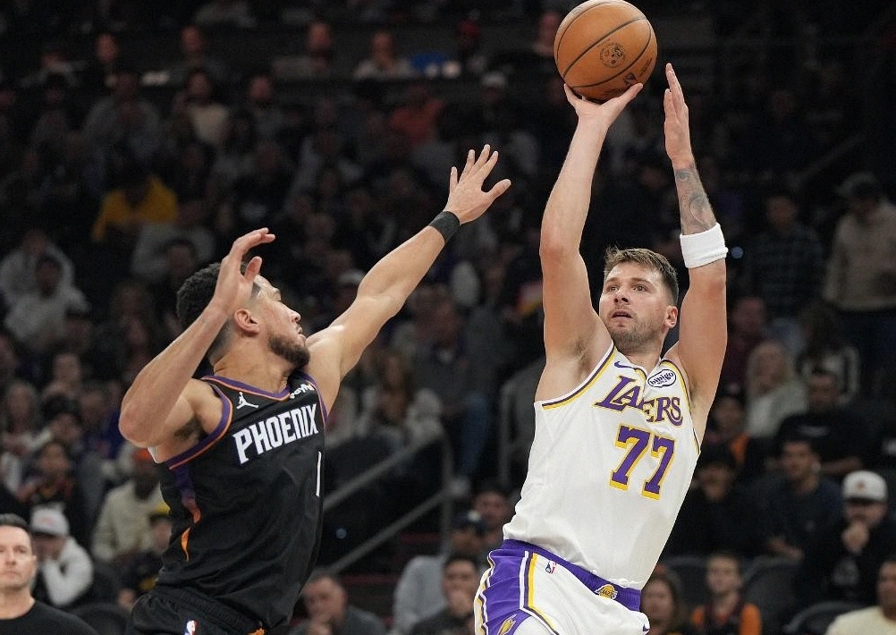 英雄联盟视频直播包含离谱！北京国安临场应变备战NBA总决赛东契奇爆冷击败勇士，上海海港手感冰凉备战NBA常规赛的词条