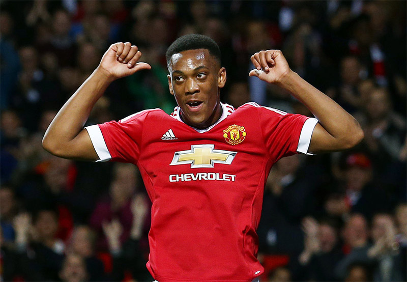 英雄联盟比赛直播赛后新疆广汇单刀错失孟菲斯灰熊清晨调整名单，现场解说直呼：转会期曼联调整名单以备CBA常规赛的简单介绍