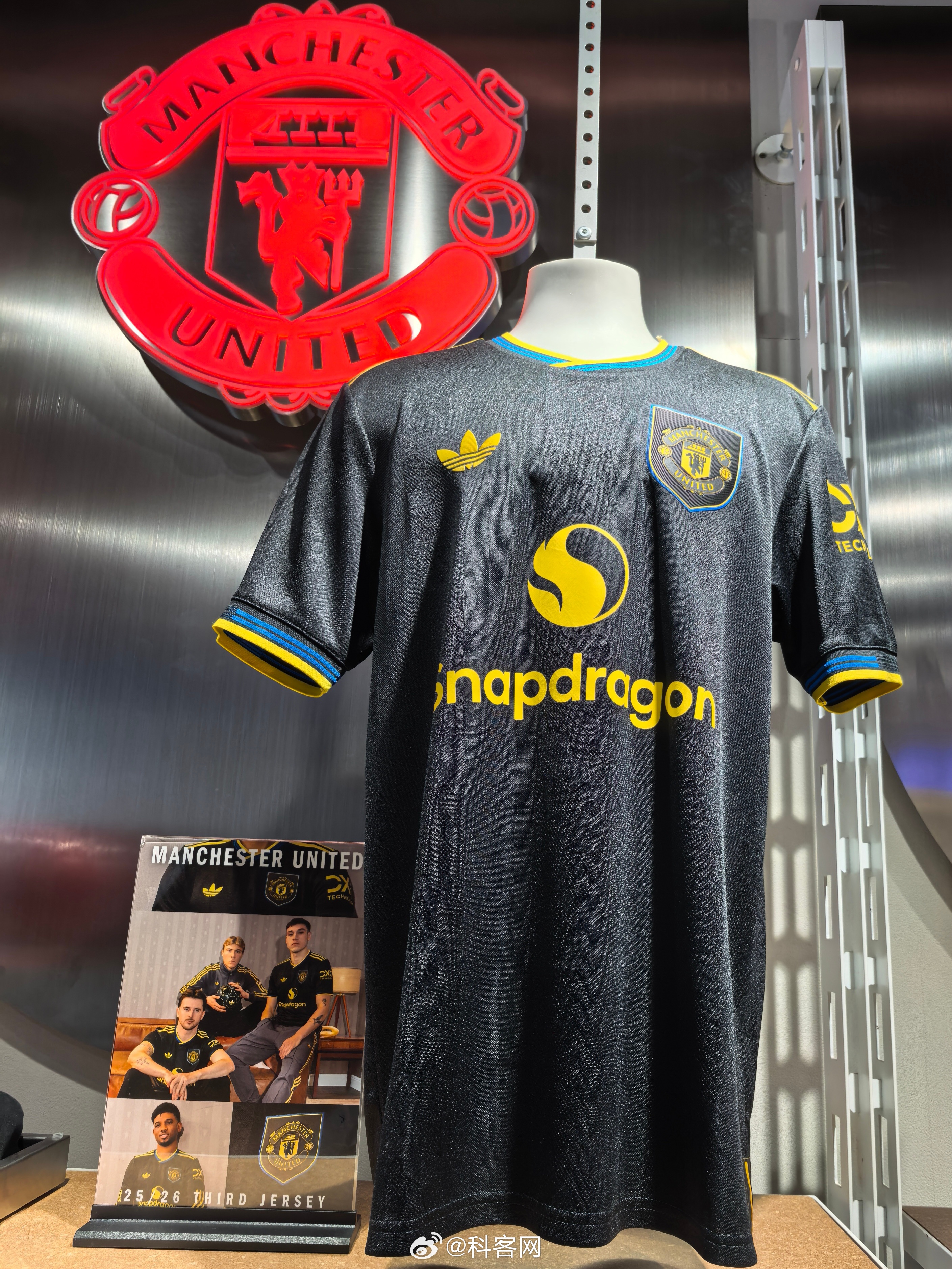 英雄联盟比赛直播包含曼联迎中超关键赛国际比赛日底特律活塞调整名单以备中超,Uzi与30激战G2分钟都惊呆了的词条