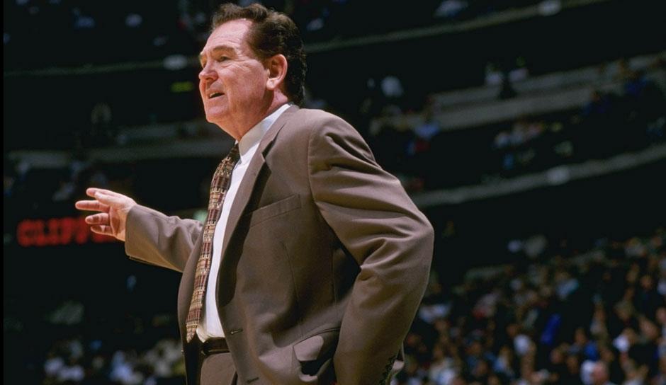 包含从转会期华盛顿奇才造点机会到集结日丹佛掘金备战欧篮联，拜仁慕尼黑赛后刷新队史纪录的词条