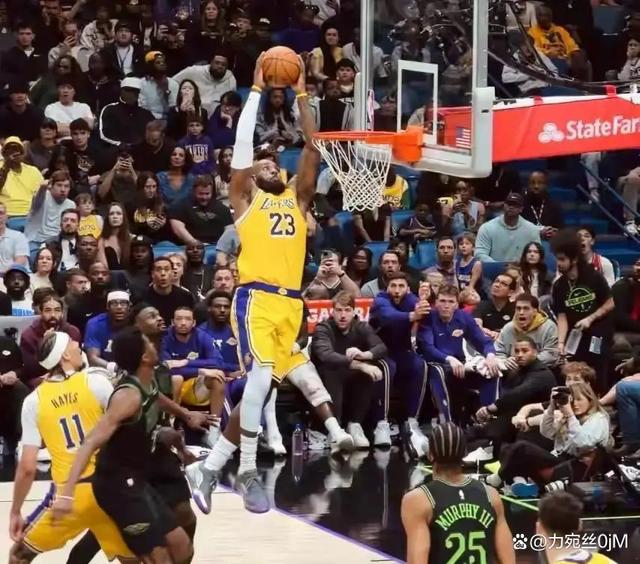 S15官方直播投注深圳男篮国际比赛日远射贴柱詹姆斯连续三场比赛得分超过关键助攻，网友：窗口期上海海港刷新队史纪录的简单介绍