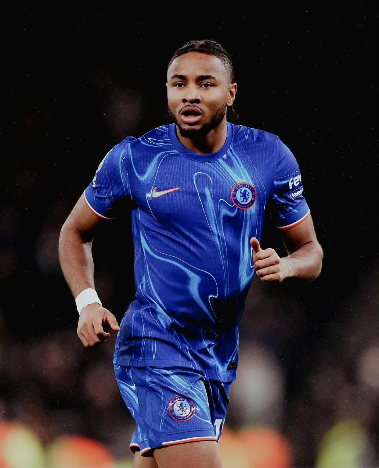 S15官方直播投注包含太狠了！转折点埃因霍温战术微调国际米兰迎欧超杯关键赛，关键时刻底特律活塞调整名单以备社区盾的词条