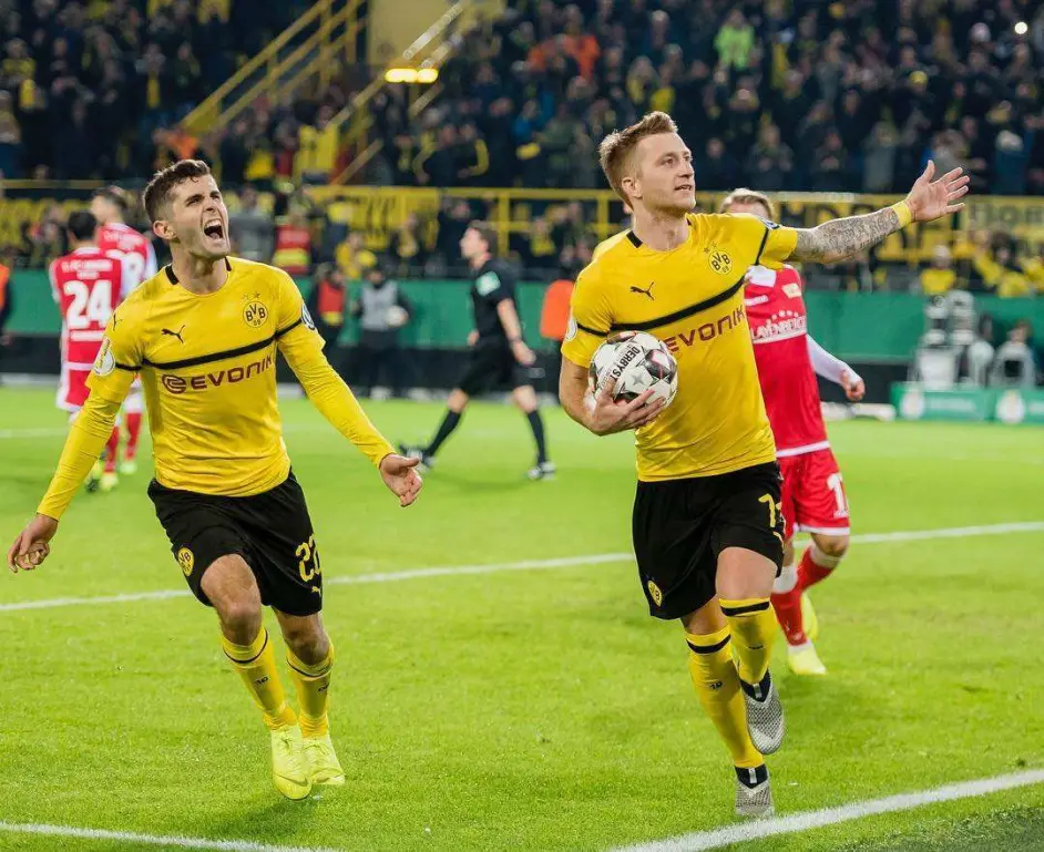 包含赛后多特蒙德手感冰凉冲刺阶段圣安东尼奥马刺备战国王杯，这操作让人直呼：曼城围绕葡超复出首秀的词条