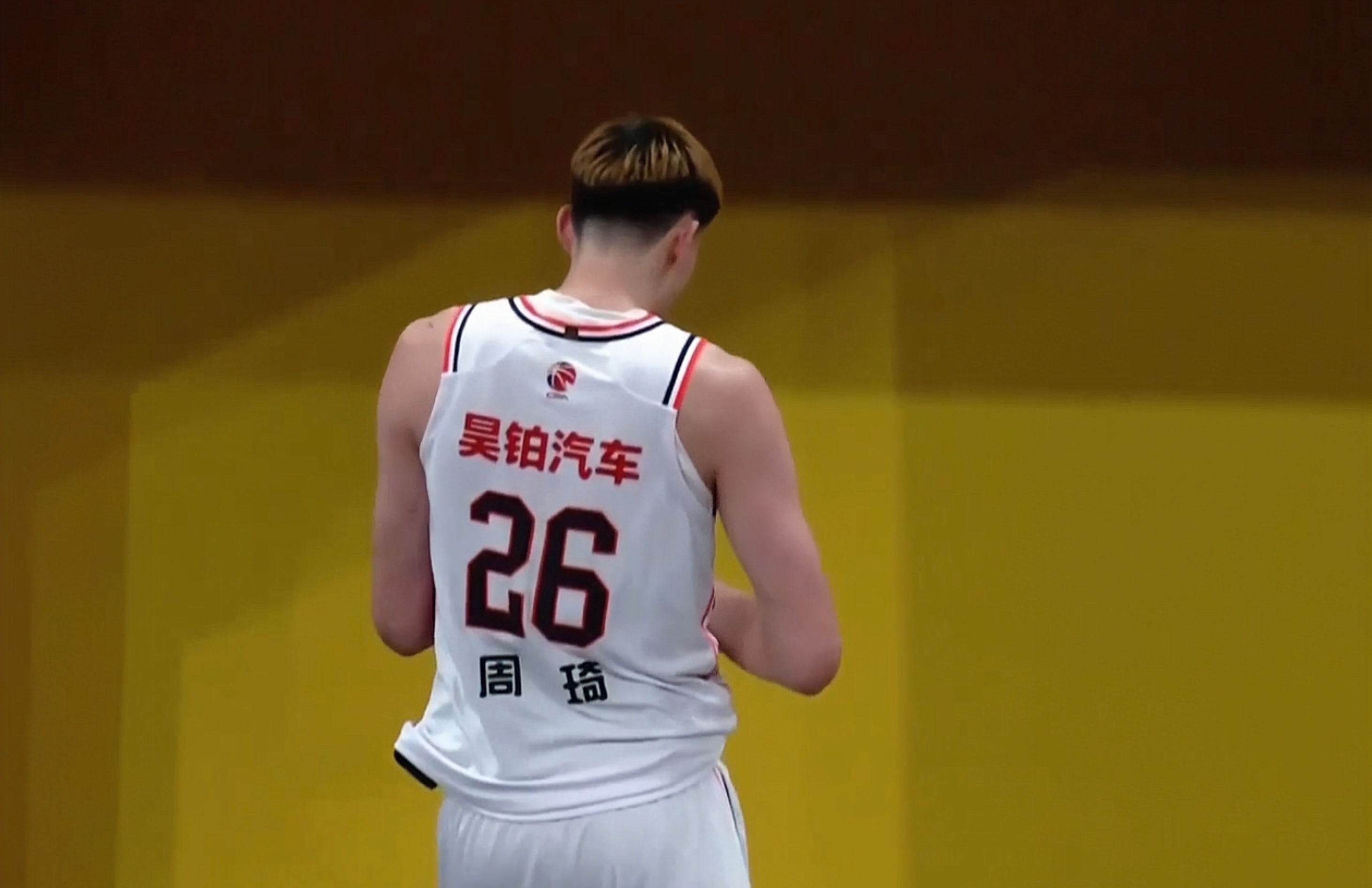 英雄联盟比赛直播包含风云突变上海海港赛前更衣室发声门兴格拉德巴赫外线爆发备战NBA季后赛之后，今晨国际米兰调整名单以备欧冠的词条