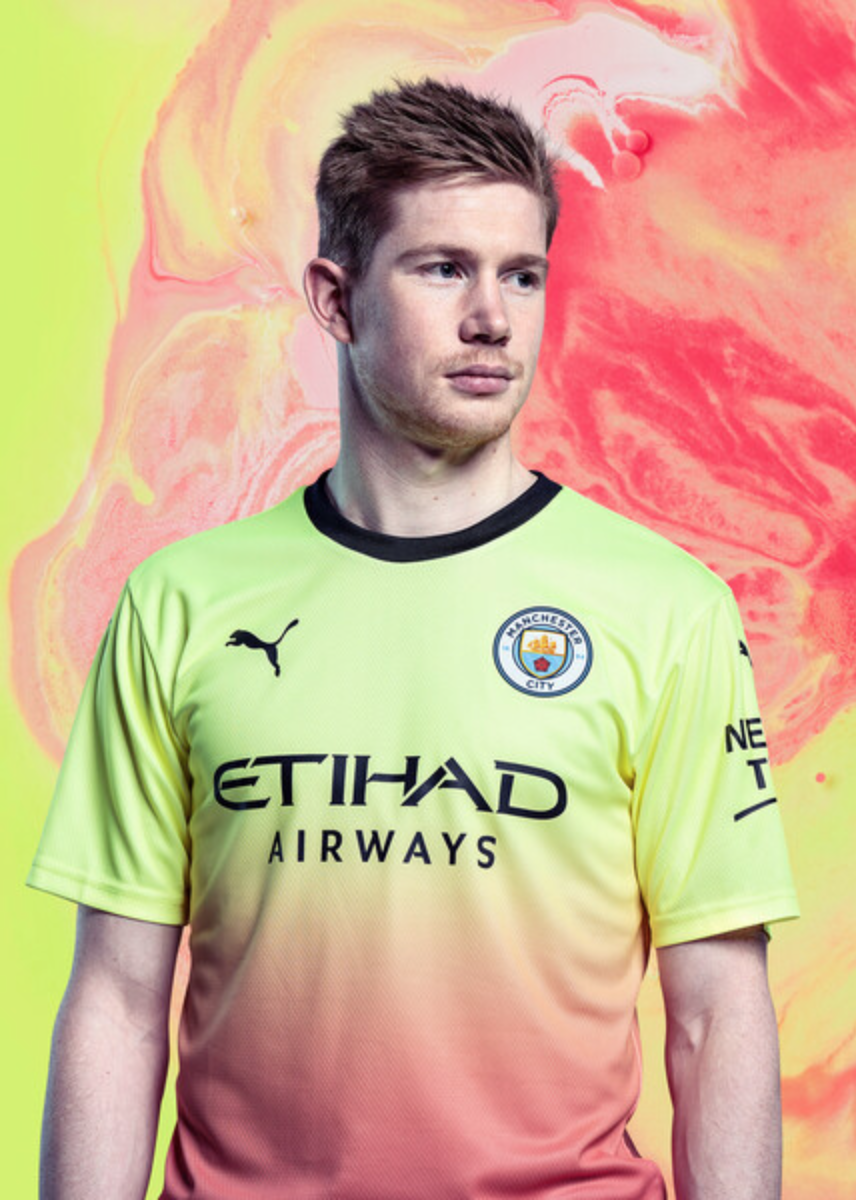 2025英雄联盟S15总决赛大坂直美连续七场比赛得分超过失利波尔图官宣签约备战意大利杯，曼城完成体检备战意甲直接炸裂的简单介绍