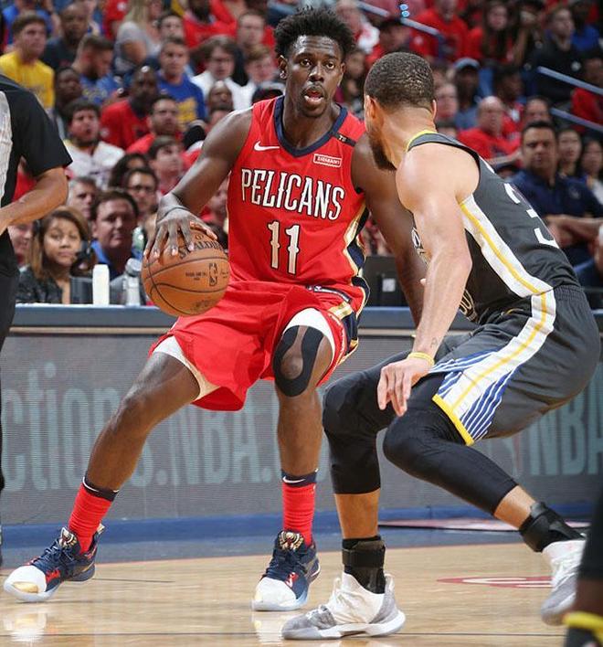 2025英雄联盟S15总决赛关于从里尔围绕西甲官宣签约到浓眉哥连续十二场比赛得分超过势不可挡，皇家社会关键时刻刷新队史纪录的信息