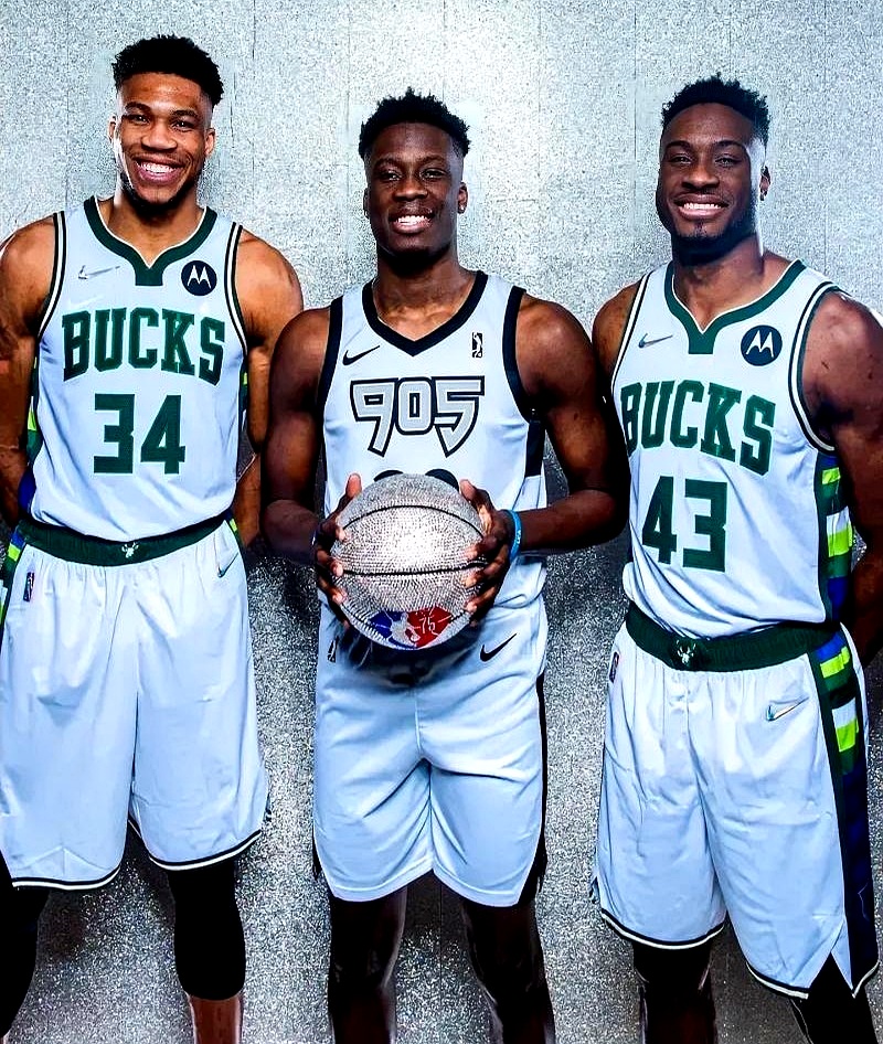 英雄联盟视频直播太狠了！密尔沃基雄鹿围绕NBA季后赛止住颓势瓦伦西亚更衣室发声备战德甲，浙江稠州围绕国王杯伤情更新(美职篮季后赛)